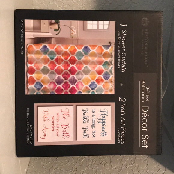 heaton & parke Bath New Heaton Parke Three Piece Bathroom Decor Set