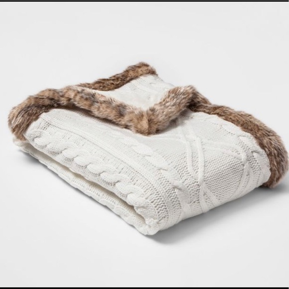 Threshold Bedding Mwtthreshold Cable Knit Throw Blanketmink Faux