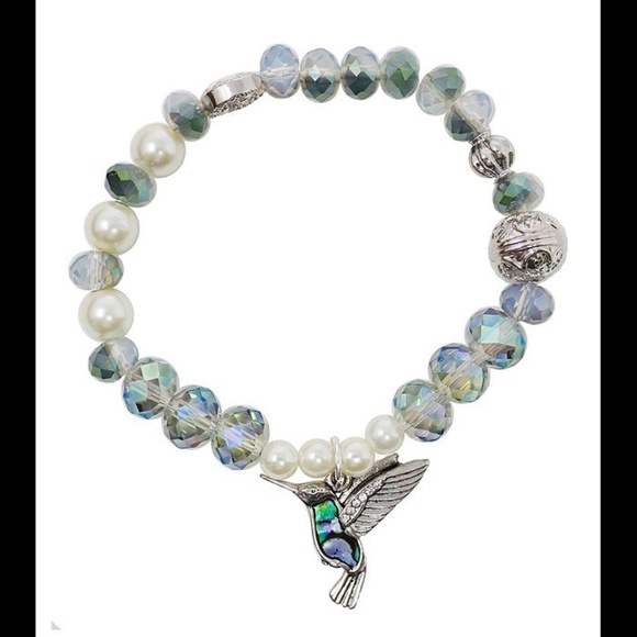 L&J BELIEVE IN... Jewelry Lj White Pearl Glass Bead Hummingbird