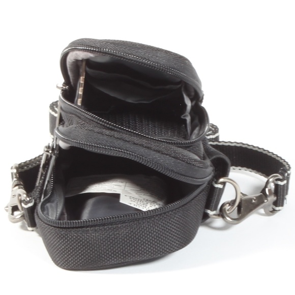 Cole Reaction Bags Cole Reaction Compact Camera Case