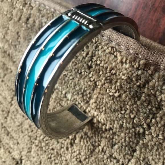Coldwater Creek Jewelry Coldwater Creek Hinged Bracelet Poshmark
