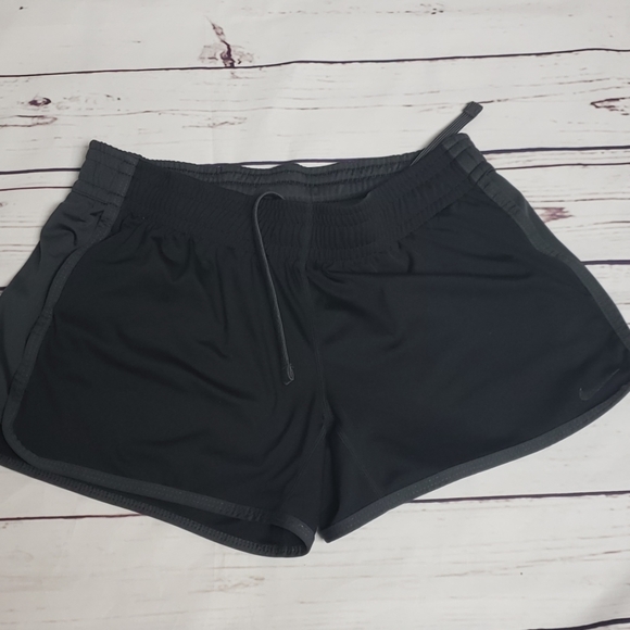 Routine Oakley Workout Shorts For Everyone