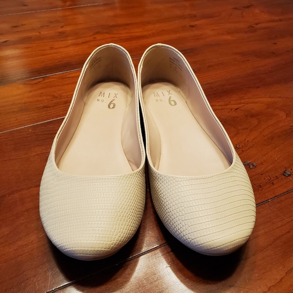 Mix No. 6 Shoes Mix No 6 Womens Flats Poshmark