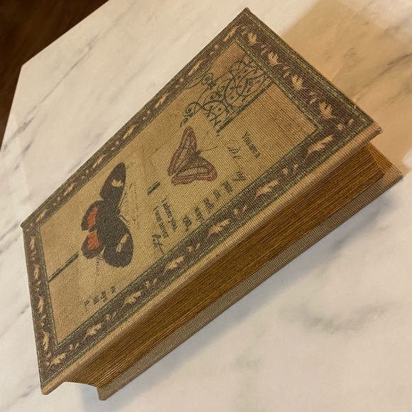 Accents 7x11 Fake Book Poshmark