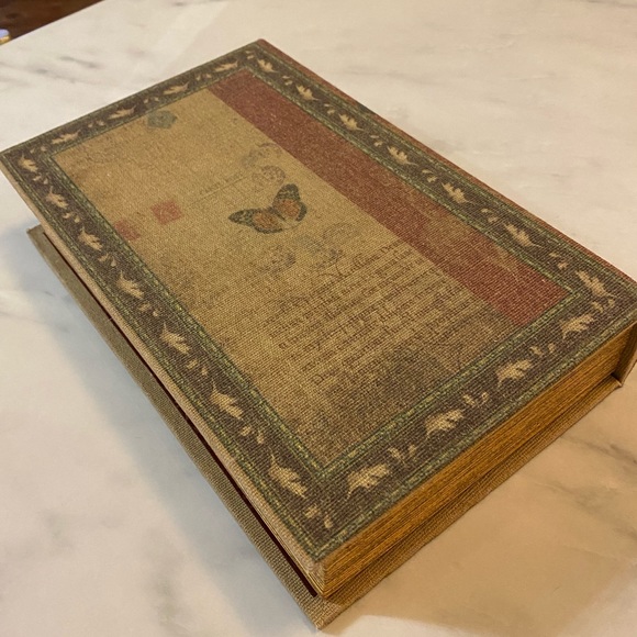 Accents 7x11 Fake Book Poshmark