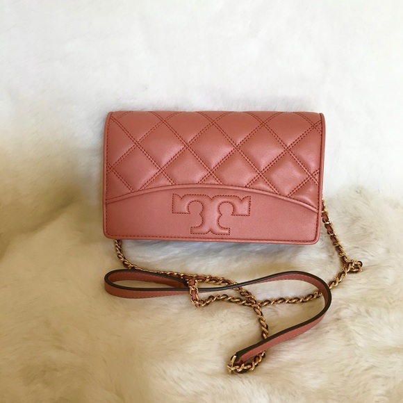 Tory Burch Bags Tory Burch Savannah Chain Flat Wallet Poshmark