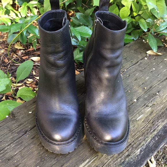 Dr. Martens Shoes Read Dr Martens Magdalena Heeled Chelsea Boots
