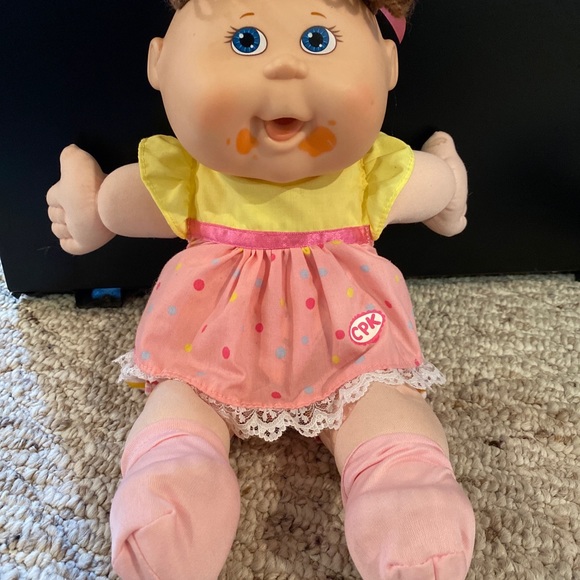 Cabbage Patch Kids 14" Plush Doll: Blonde Hair/Blue Eye Girl (Trendy) - Walmart.com Hasbro | Toys | Cabbage Patch Kids Girl Doll Brown Hair Blue Eyes | Poshmark