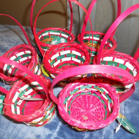 Joann's Store Accents Small Bamboo Woven Christmas Baskets Party