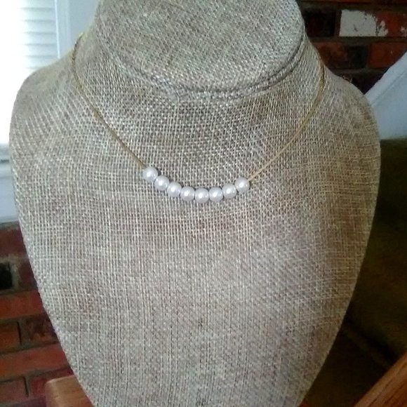 Jewelry 8 Pearls On A Chain Poshmark