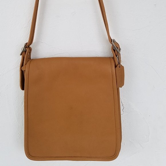 Coach Bags Coach Vintage Tan Legacy Studio Bag 944 Poshmark