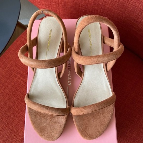 INTENTIONALLY BLANK Shoes Intentionally Kimi Sandal Cognac Sz 8