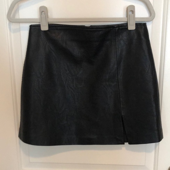Blank NYC Skirts Black Leather Blank Nyc Skirt With Slit And Zipper