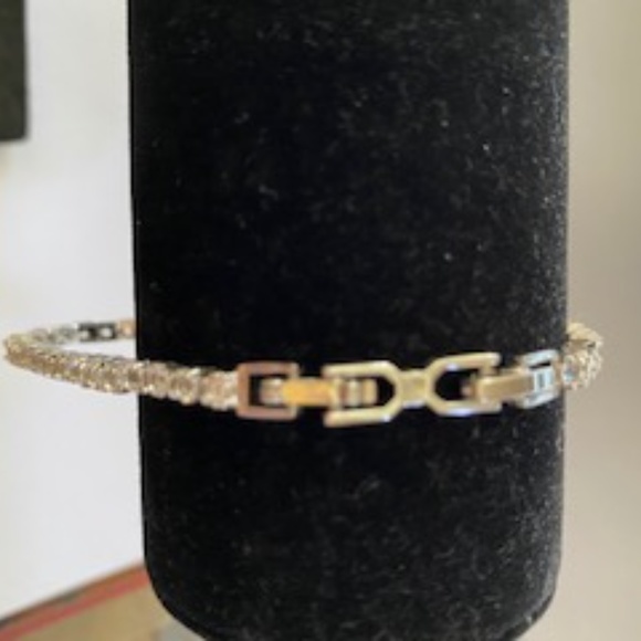 Aura Jewelry Nwot Aura Swarovski Crystal Tennis Bracelet Poshmark