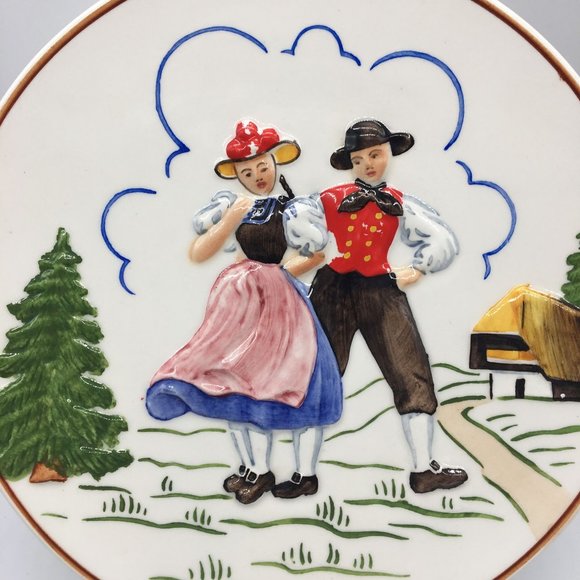 MAJOLICA Accents Majolica German Handcrafted Plate Vintage 3d