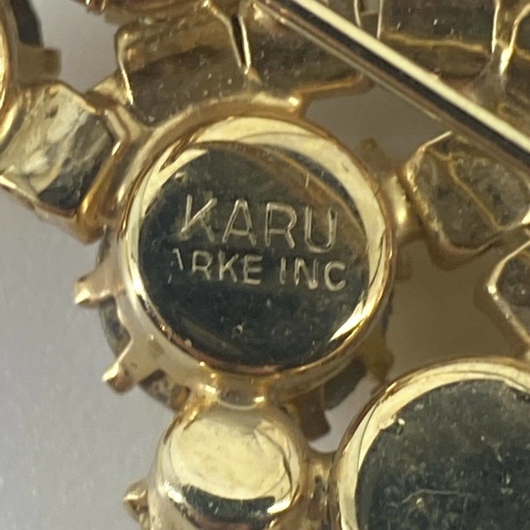 Karu Arke Jewelry Vintage Karu Arke Inc Brooch Pin Clustered