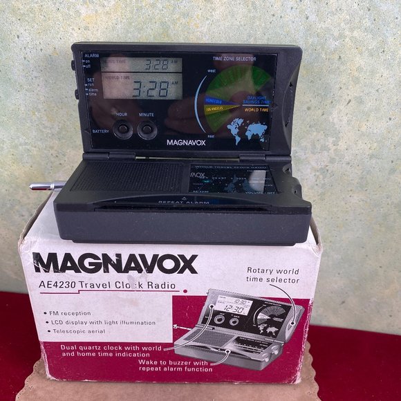 Magnavox Portable Audio & Video Vintage Portable Magnavox World