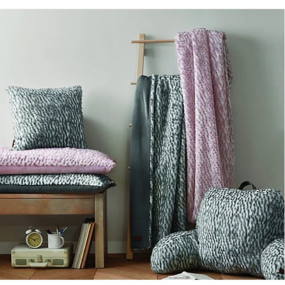 UGG Bedding Nwt Koolaburra By Ugg Rosie Throw Blanket Poshmark