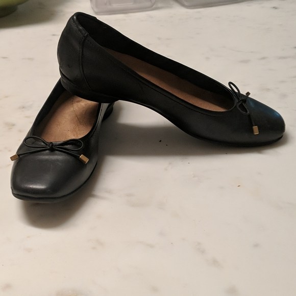 Clarks Shoes Clarks Artisan Candra Light Square Toe Ballet Flat