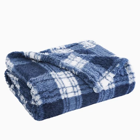 UGG Bedding Koolaburra By Ugg Alexa Throw Insignia Blue And White