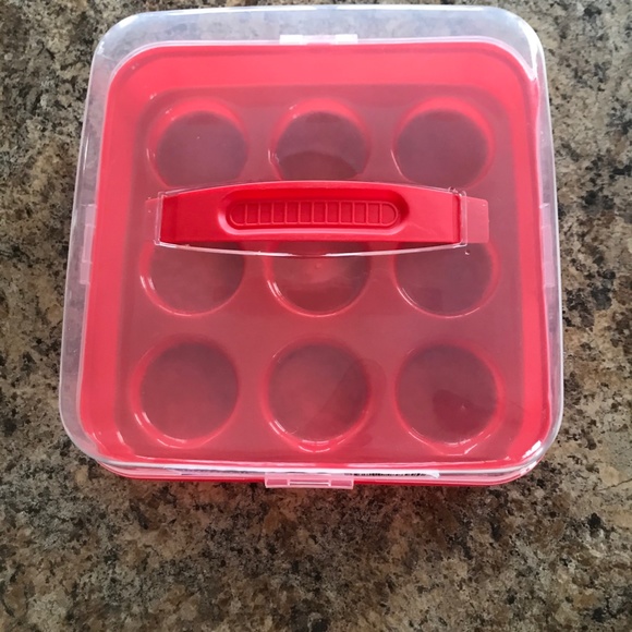 Surefresh Kitchen Surefresh Reusable Cupcake Container And Lid Red