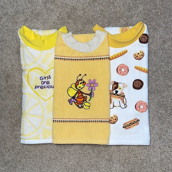 Cozy Bibs Accessories Nwot Baby Towel Bibs Embroidered 3 Pk Age 5 Poshmark