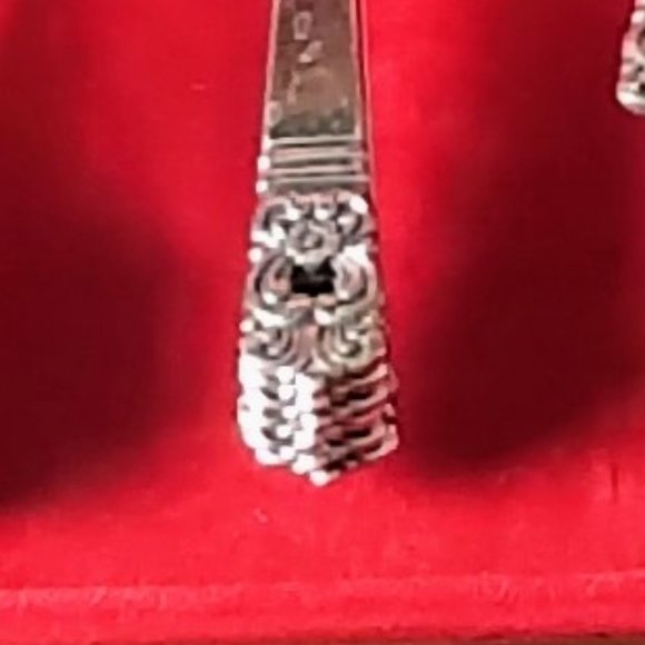 Rogers 1881 by Oneida Ltd Dining Oneida Silverware Complete Set In