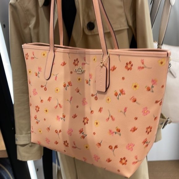 Coach Bags Coach C8743 City Tote With Mystical Floral Print Faded