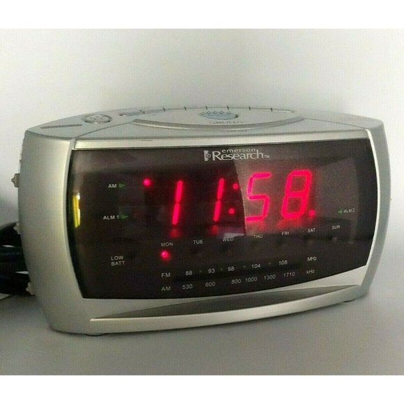 Emerson Wall Decor Emerson Cks329 Amfm Clock Radio With Smartset