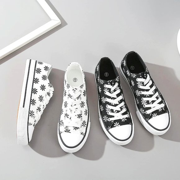 ZGR Shoes Womens Canvas Low Top Sneaker Laceup Classic Casual Shoes