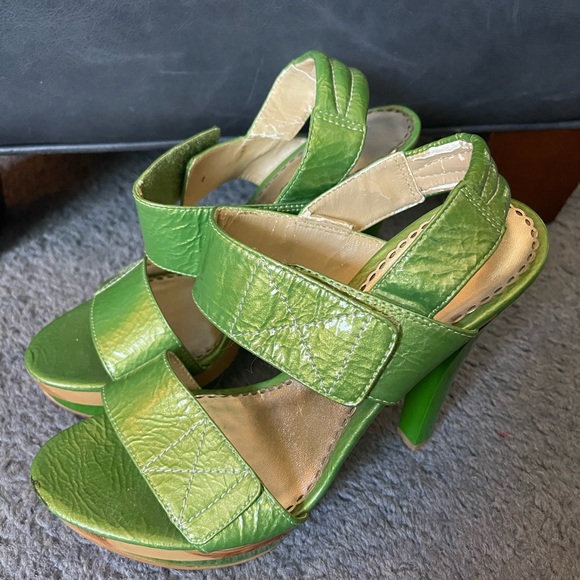 bebe Shoes Used Bebe Womens Wedge Heels Size 5 With 5 Inch Heel