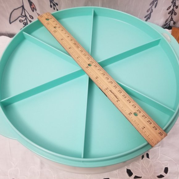Tupperware Kitchen Tupperware Collapsible Cake Taker Rare Mint