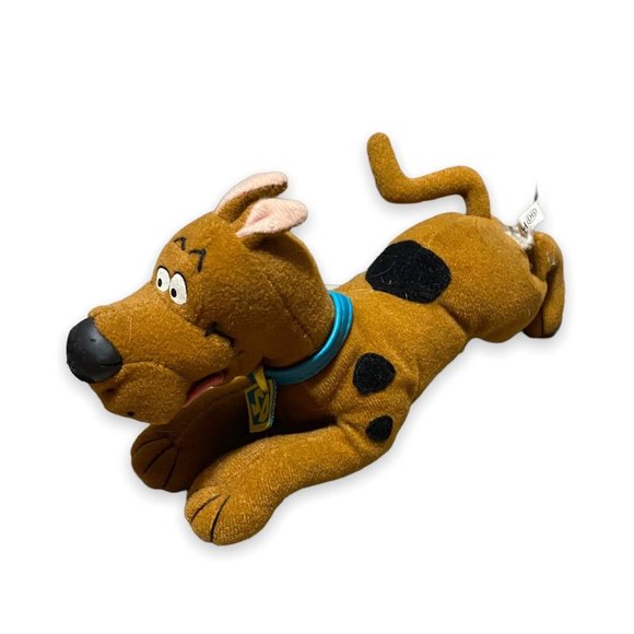 Warner Bros. Toys Vintage Scooby Doo Stuffed Plush Soft Toy Laying