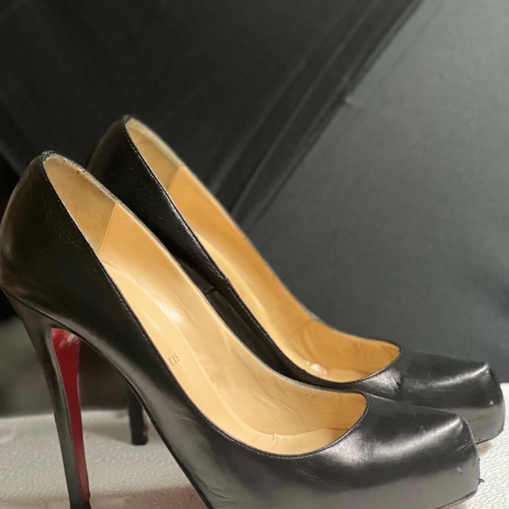 Christian Louboutin Red Bottom Heels Gem