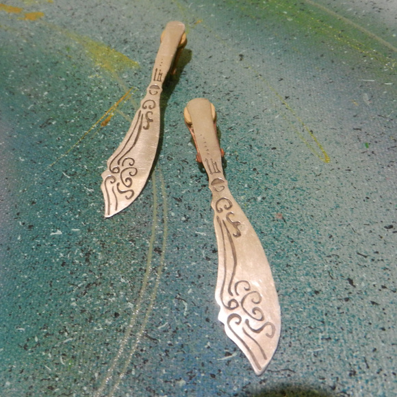 Vintage Jewelry Vtg Contempo Pewter Clip Earrings Silver Pewter