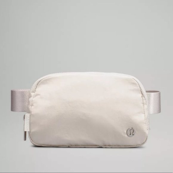 lululemon athletica Bags Lululemon Everywhere Belt Bag Trendy Fanny