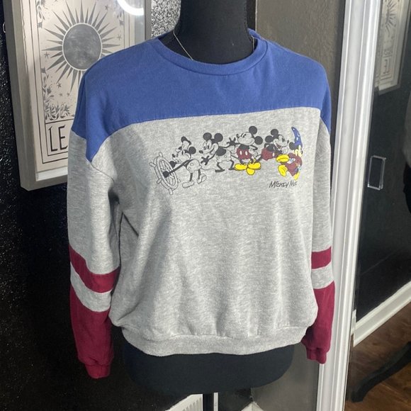 Disney Tops Vintage Mickey Mouse Disney Crew Neck Sweatshirt Poshmark