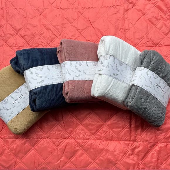 Mythology Bedding Mythology Luxury Velvet Oversized Throw Blanket