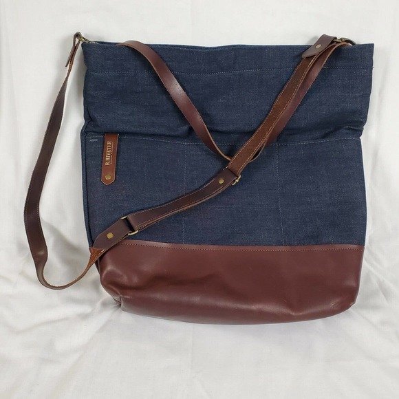 R.Riveter Bags R Riveter Doyle Carry All Canvas Tote W Leather Trim
