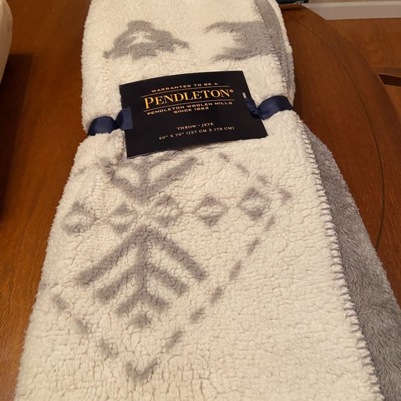 Pendleton Bedding New Pendleton Sherpa Aztec Boho Throw Poshmark