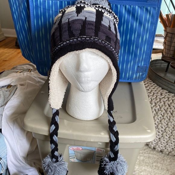 Accessories Robin Ruth Germany Toboggan Hat Nwt Poshmark