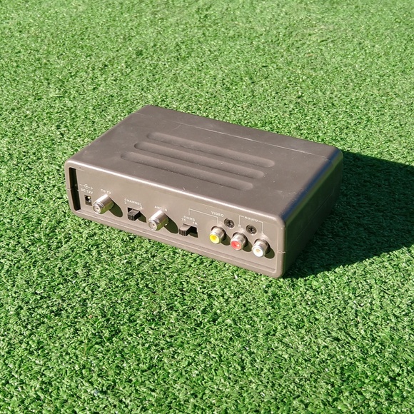 Jensen Networking Jensen Rf Modulator Audio Video Converter Recoton