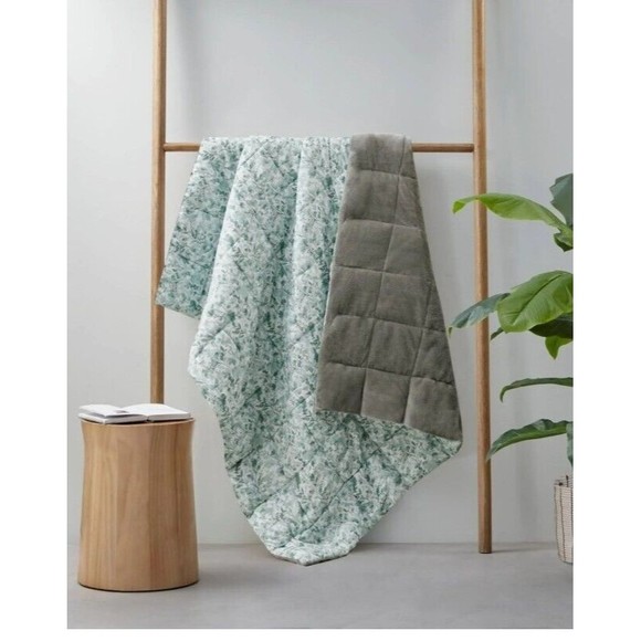 Clean Spaces Bedding Clean Spaces Antimicrobial Filled 5 X 60 Throw