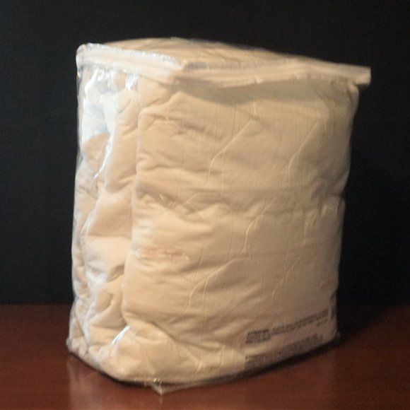 Biddeford Bedding Biddeford Queen Heated Mattress Pad With 2 Controllers Poshmark