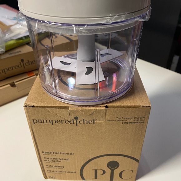 The Pampered Chef Kitchen Pampered Chef Manual Food Processor New Poshmark
