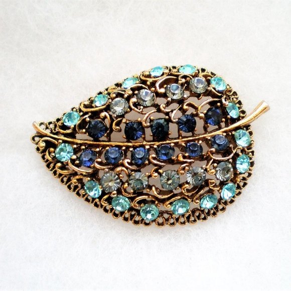 Jewelry Vintage Gold Tone Blue Paste Stones Cluster Leaf Brooch Pin Poshmark