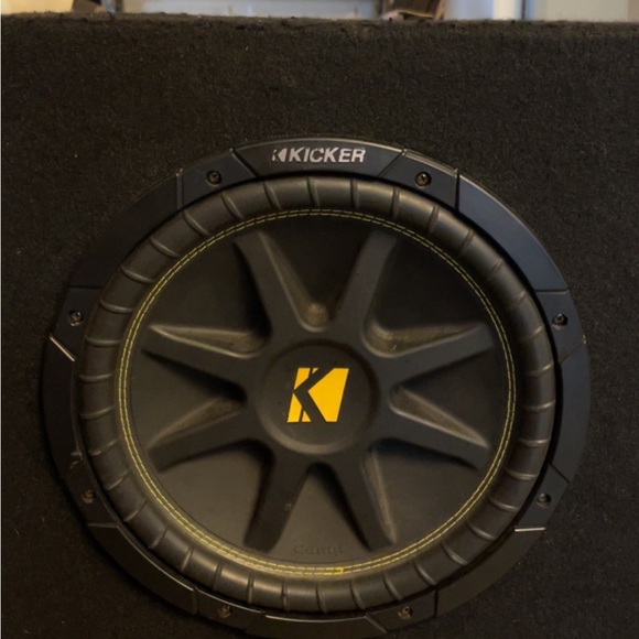 Car Audio, Video & GPS | Kicker 12 Inch Subwoofer Like New Only Had It