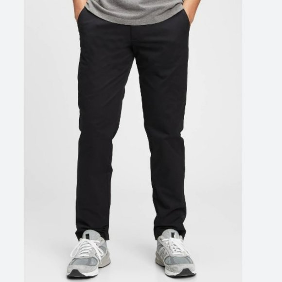 GAP Pants Gap Modern Black Khakis In Straight Fit With Gapflex