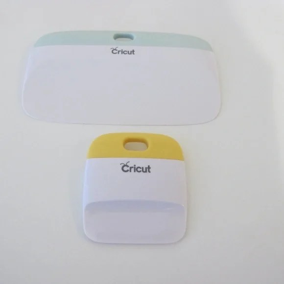 Cricut Scraper