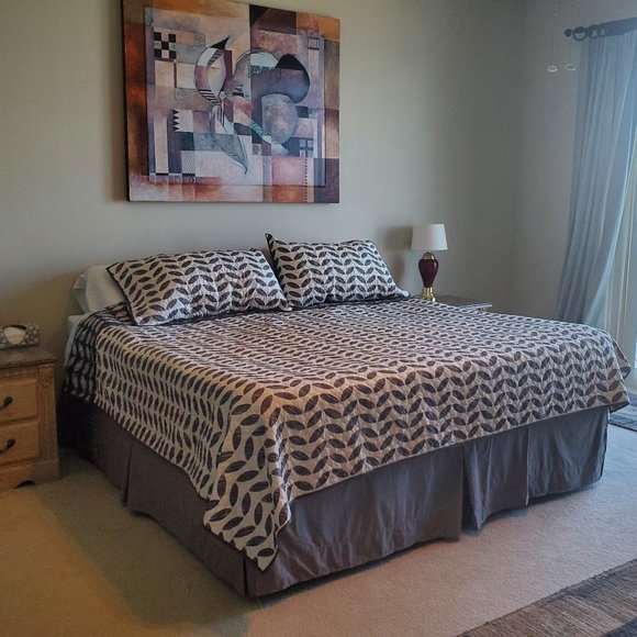 The Big One Bedding King Quilt With King Size Shams Poshmark